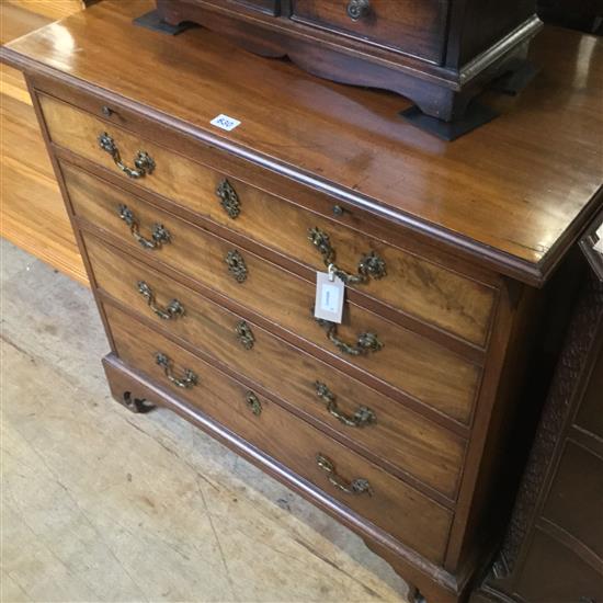 George III mahogany chest of drawers